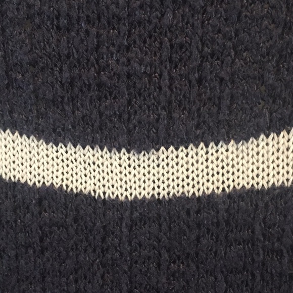 Navy blue stripes Shirt - Picture 3 of 4